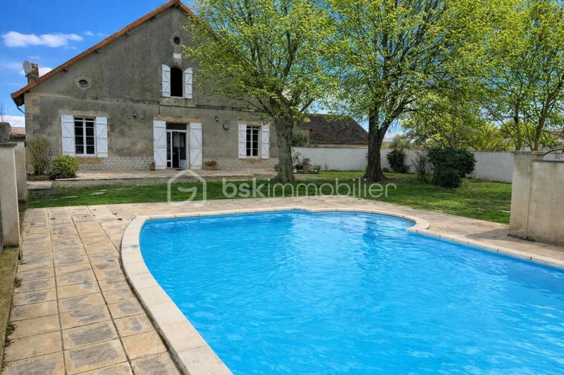 Maison - 113 m² - 4 pièces