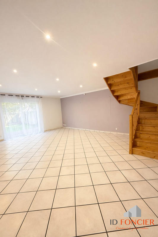 Maison - 109 m² - 5 pièces