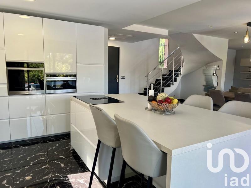 Maison de maîtres - 180 m² - 5 pièces