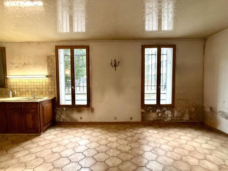 Studio - 25 m² - 1 pièce