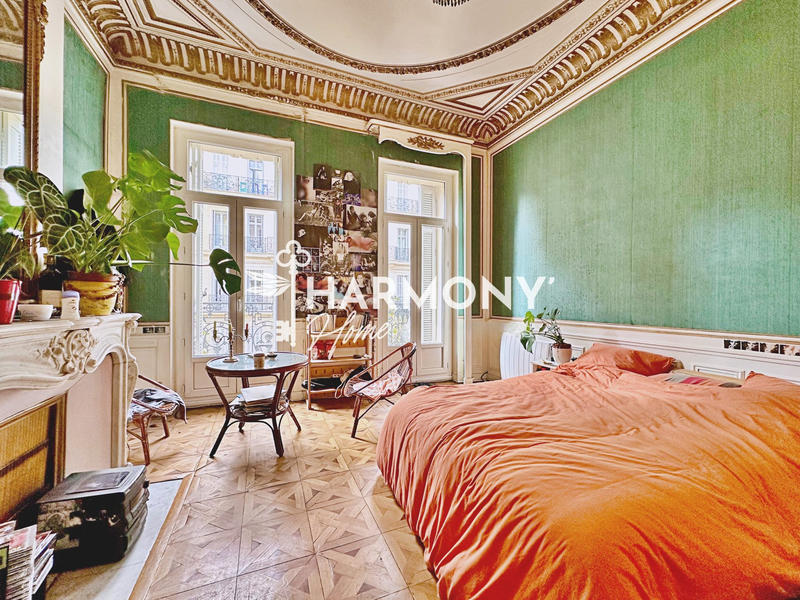 Appartement - 138 m² - 5 pièces