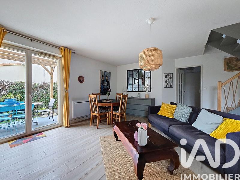 Maison - 96 m² - 5 pièces