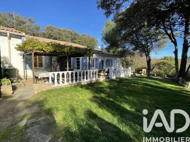 Maison - 248 m² - 7 pièces