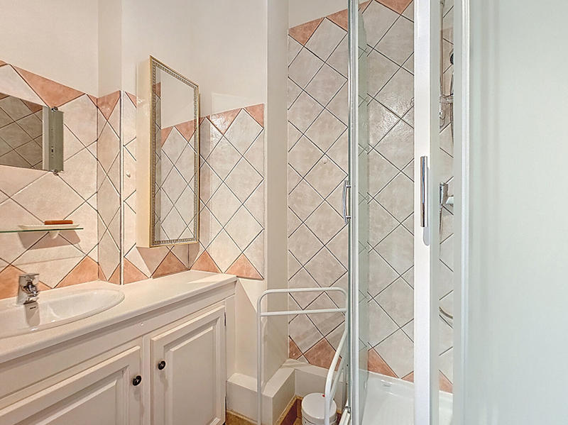 Appartement - 136 m² - 5 pièces