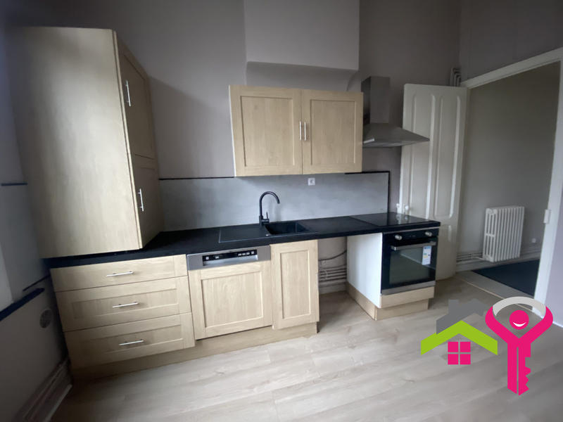 Appartement - 90 m² - 4 pièces