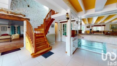 Maison - 345 m² - 15 pièces