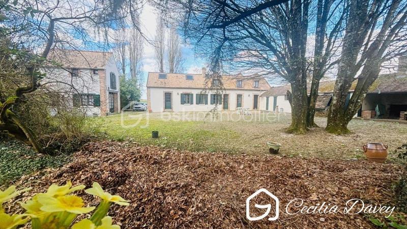 Propriété - 165 m² - 6 pièces