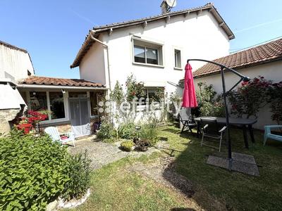 Maison - 112 m² - 5 pièces