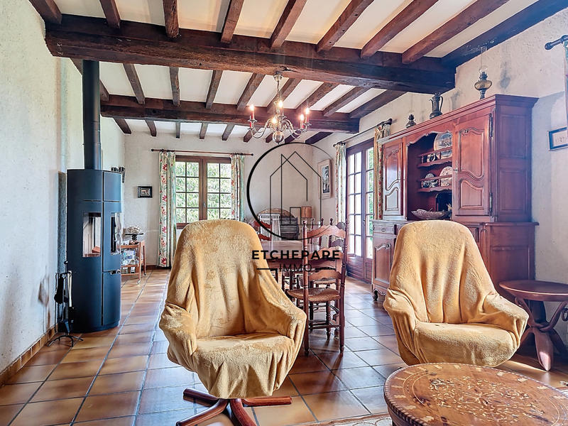 Maison - 167 m² - 6 pièces