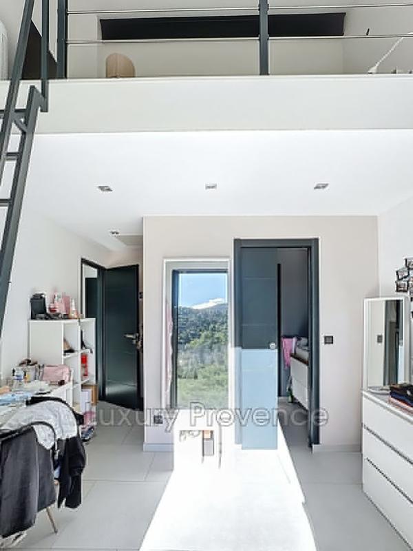 Maison - 174 m² - 5 pièces