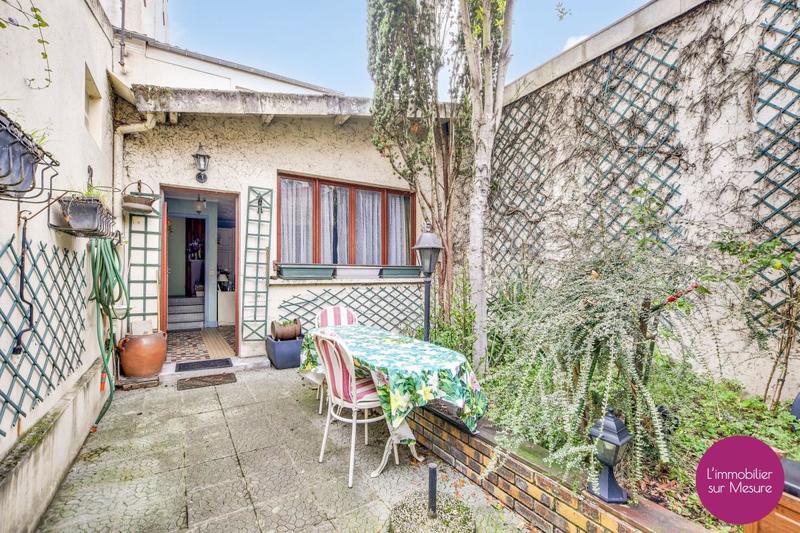 Maison de ville - 140 m² - 6 pièces