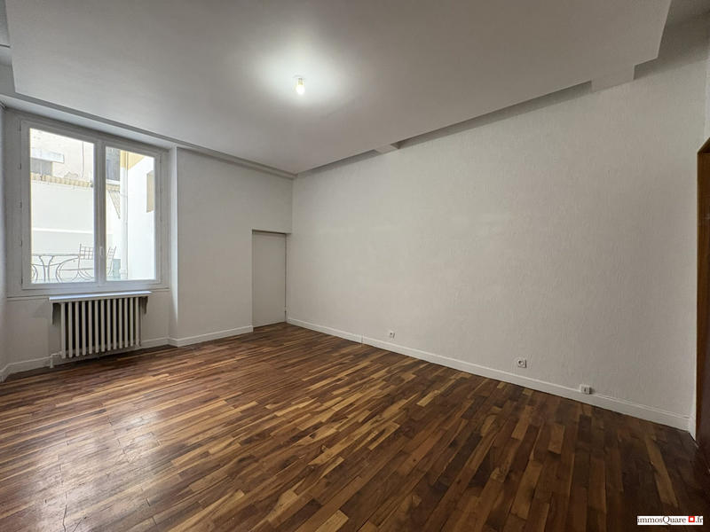 Appartement - 136 m² - 4 pièces