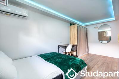 Chambre - 13 m² - 1 pièce