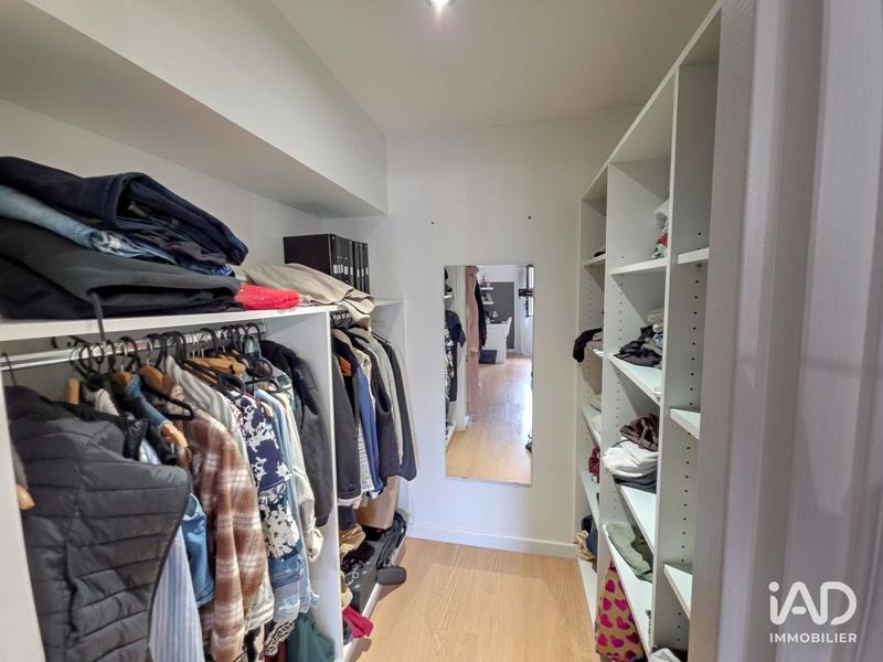 Maison - 270 m² - 5 pièces