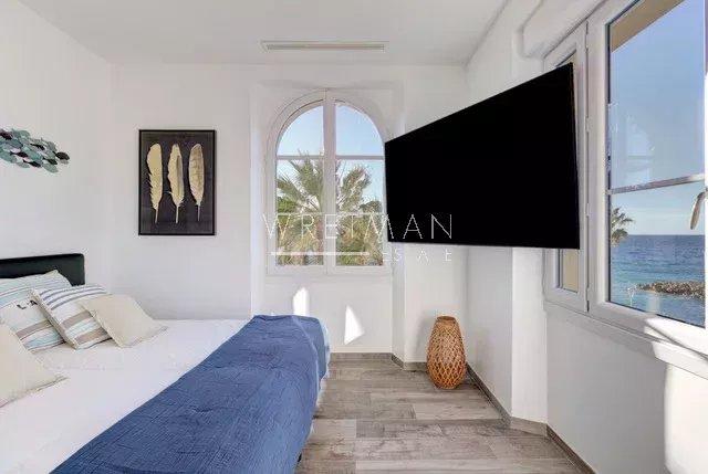 Appartement - 128 m² - 5 pièces