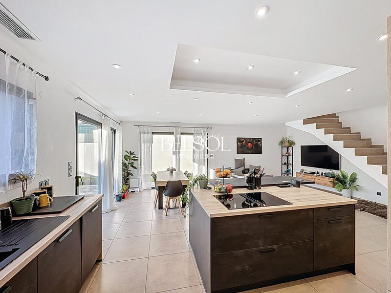 Maison contemporaine - 133 m² - 5 pièces