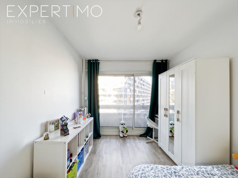 Appartement - 97 m² - 5 pièces