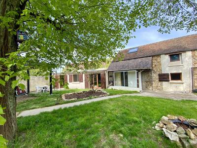 Maison - 108 m² - 6 pièces