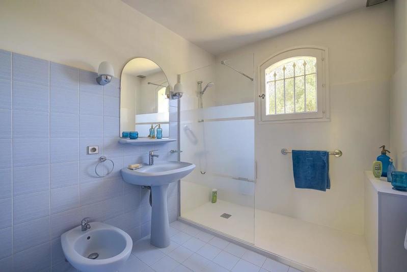 Villa - 167 m² - 6 pièces