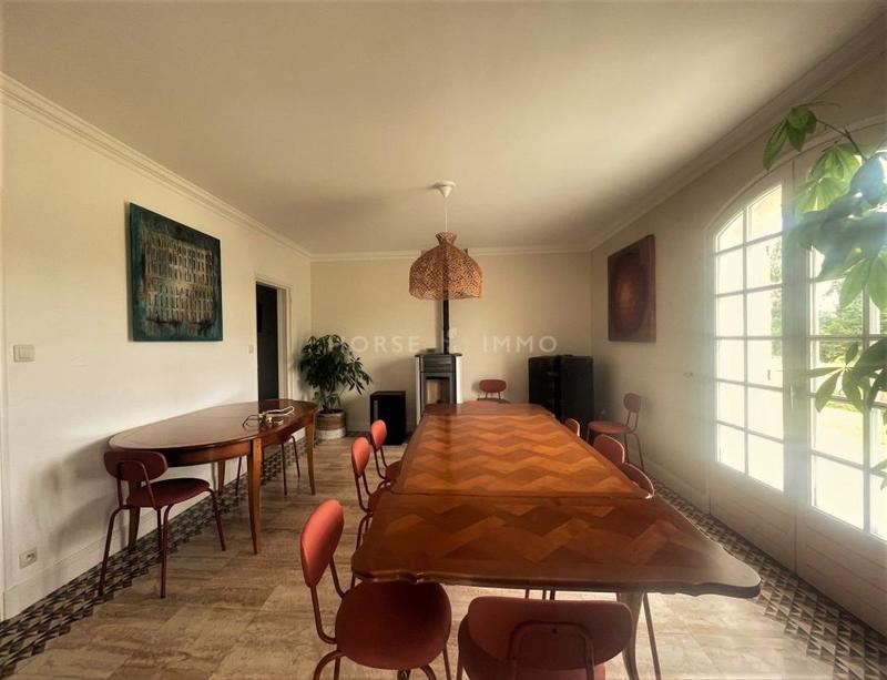 Maison de domaine équestre - 345 m² - 7 pièces