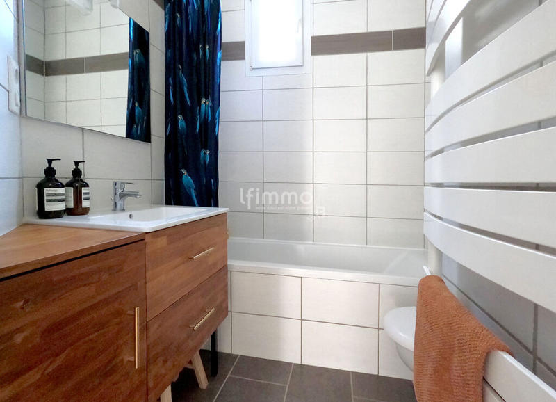 Villa - 90 m² - 4 pièces