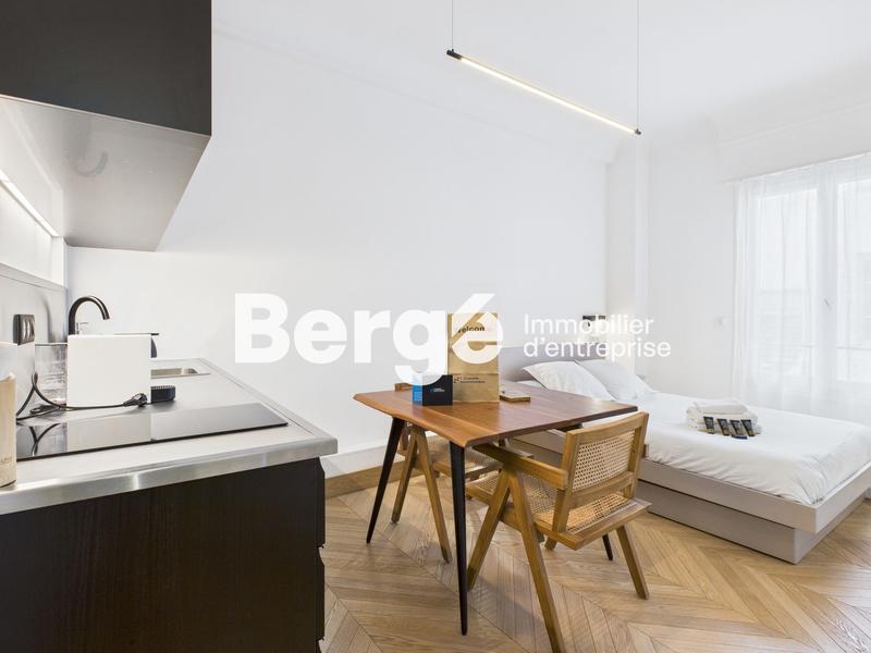 Bureau - 128 m² - 4 pièces