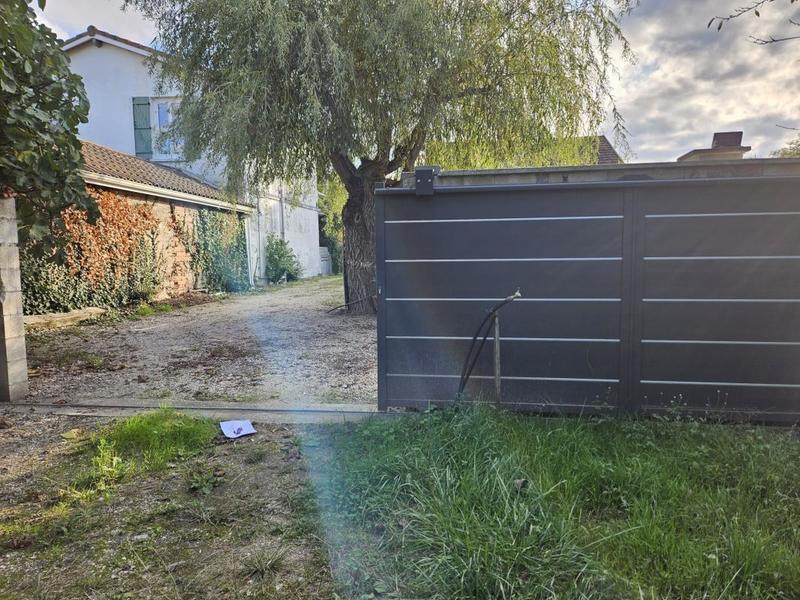 Terrain constructible - 673 m²