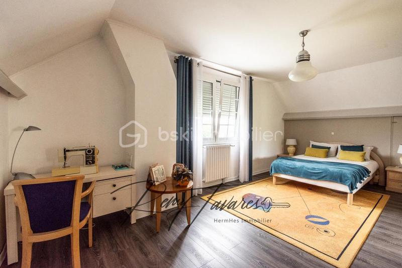 Pavillon - 175 m² - 9 pièces