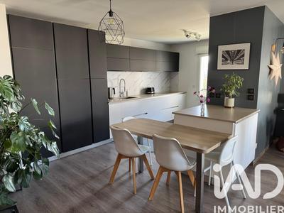 Appartement - 93 m² - 4 pièces