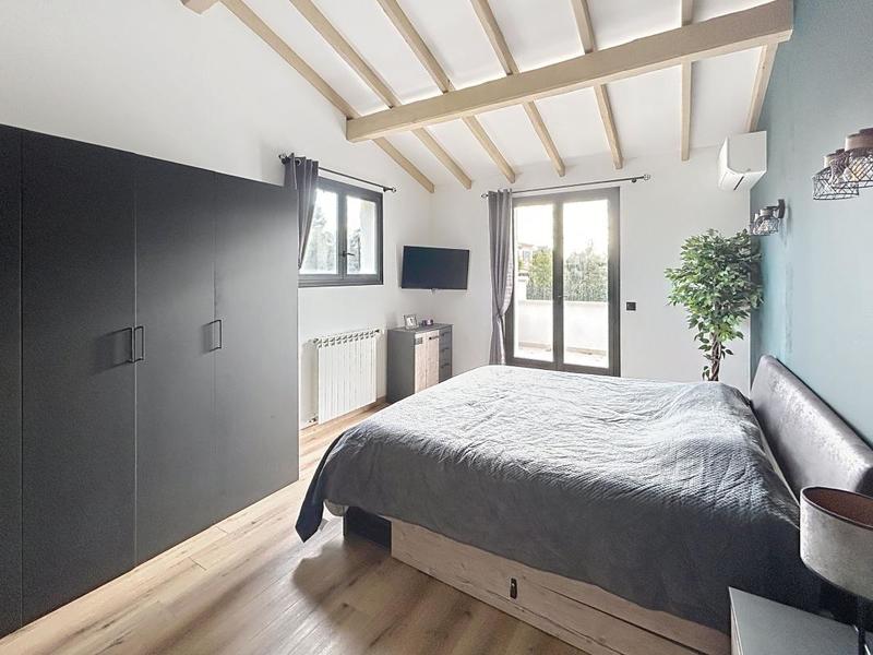 Villa - 210 m² - 6 pièces