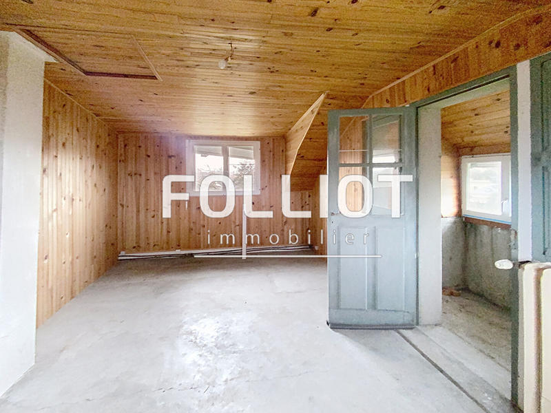 Maison - 221 m² - 6 pièces