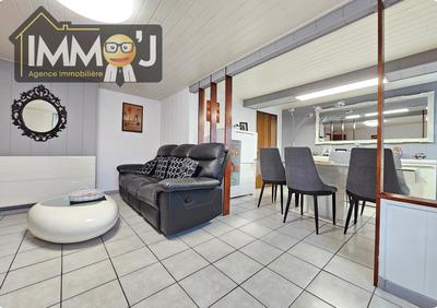 Maison - 104 m² - 4 pièces