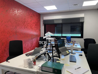 Bureau - 210 m²