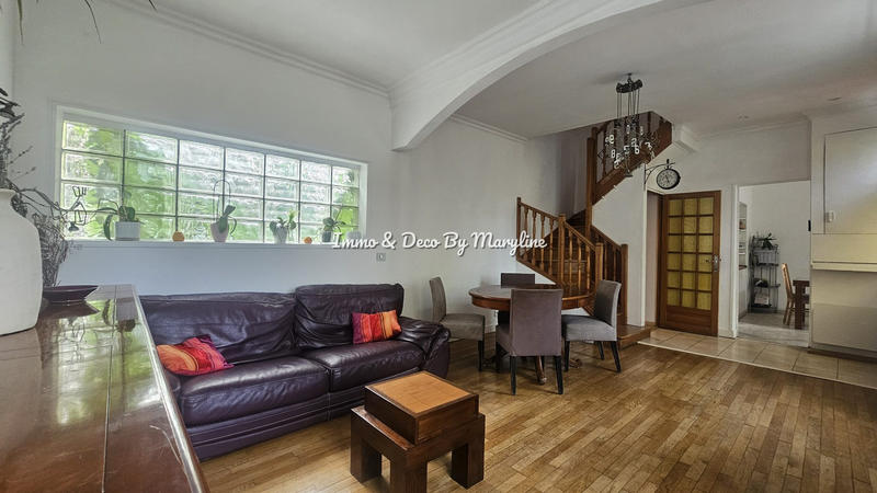 Maison traditionnelle - 87 m² - 3 pièces