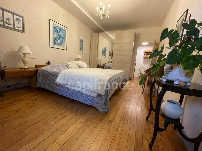 Maison - 293 m² - 6 pièces