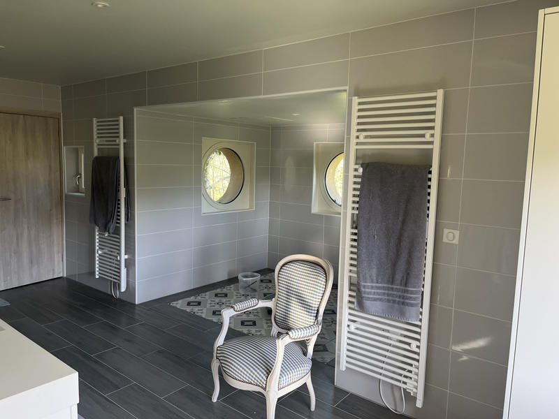 Maison - 420 m² - 14 pièces