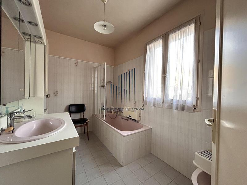 Maison - 162 m² - 7 pièces