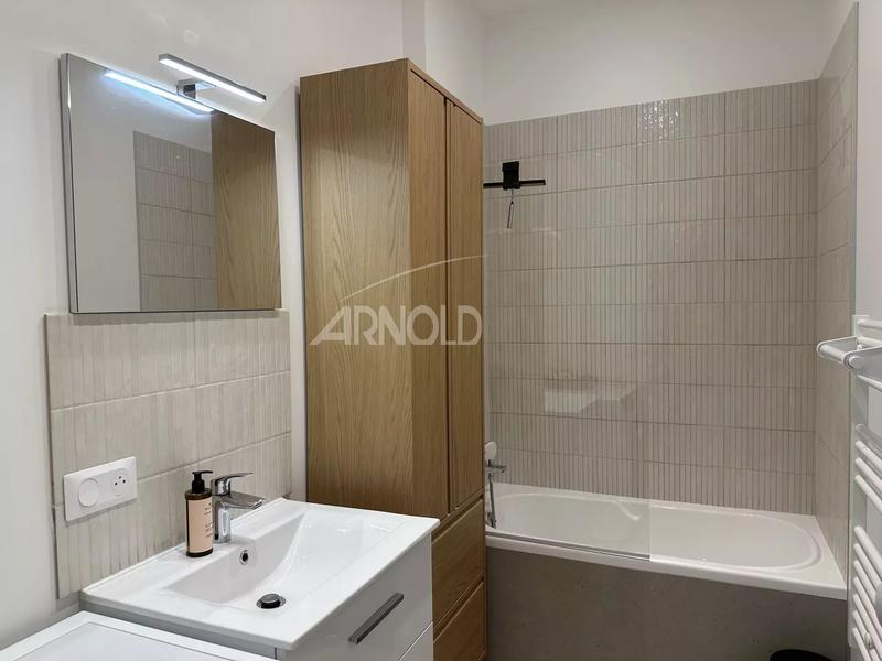 Appartement - 103 m² - 4 pièces