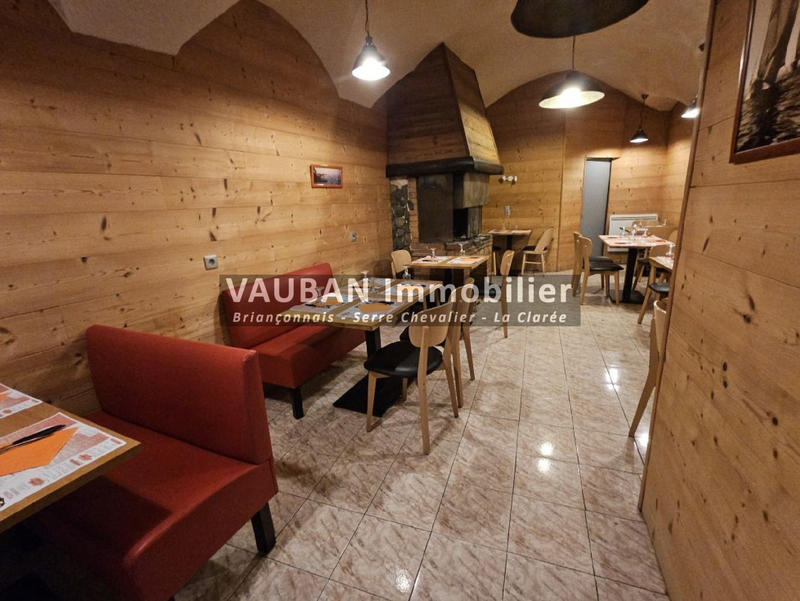 Fonds de commerce - Magasins - 102 m²