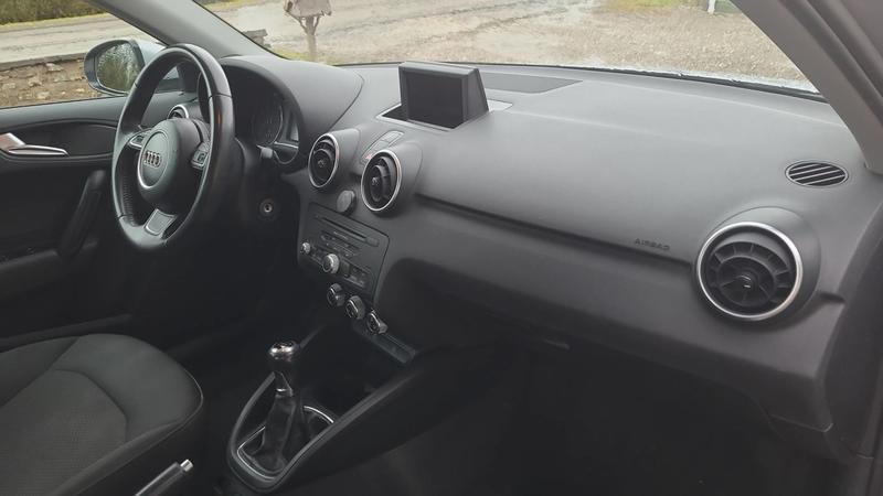 Audi A1 sportback 1.4 Tfsi 122 Ambiente - Entretien constructeur