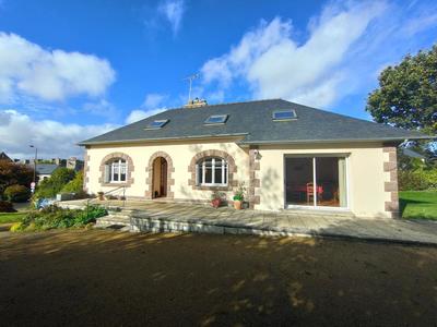 Maison - 143 m² - 6 pièces