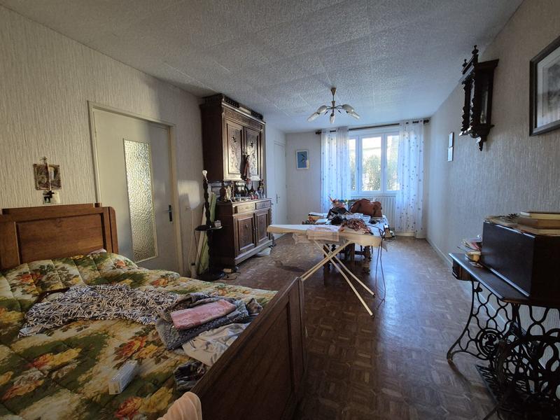 Maison - 90 m² - 5 pièces