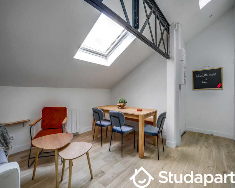 Chambre - 50 m² - 1 pièce