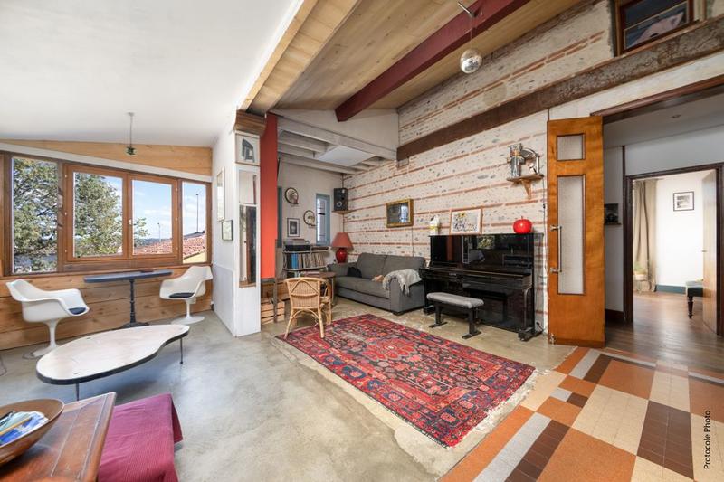 Maison - 245 m² - 6 pièces