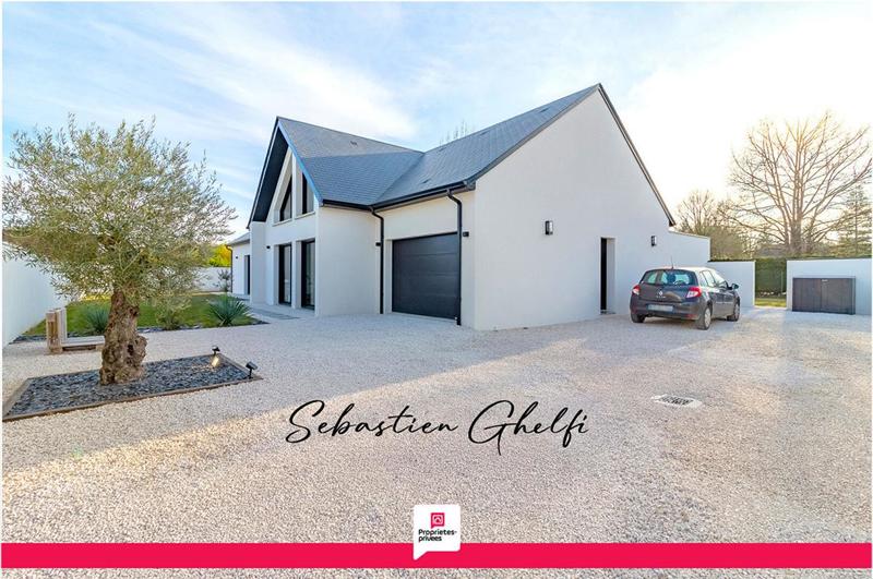 Maison - 182 m² - 8 pièces