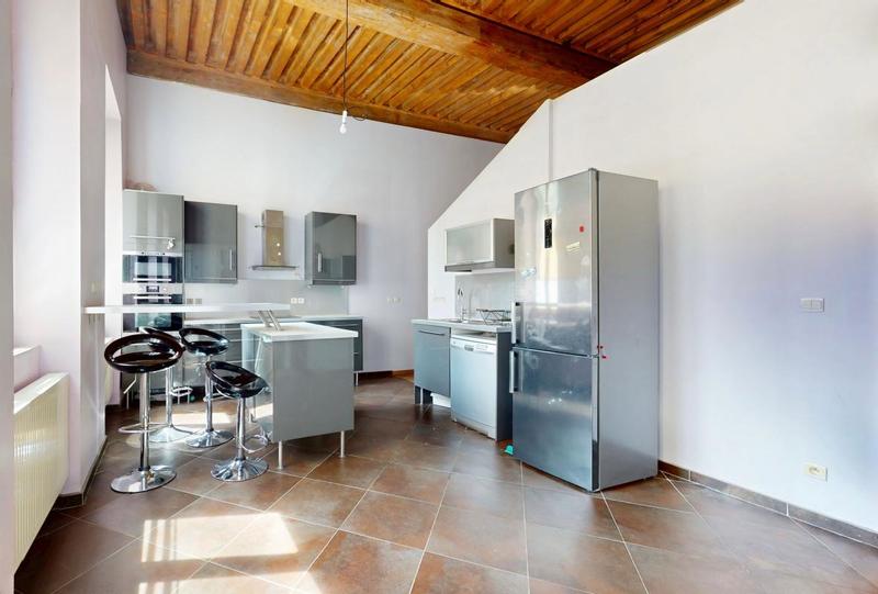 Appartement - 95 m² - 3 pièces