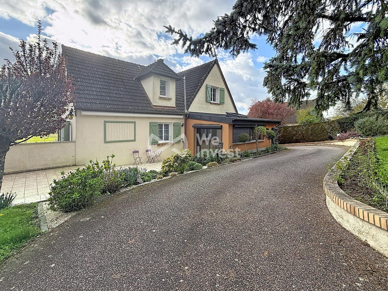 Maison - 215 m² - 7 pièces