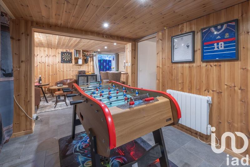 Châlet - 223 m² - 9 pièces