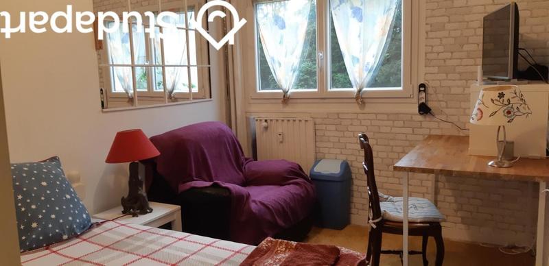 Chambre - 10 m² - 1 pièce