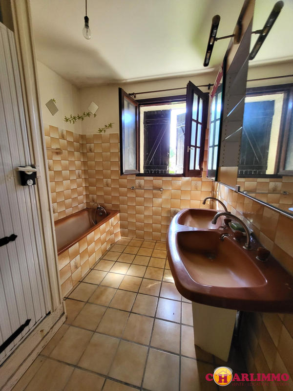 Maison traditionnelle - 97 m² - 4 pièces